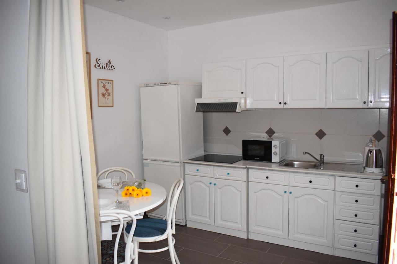 Studio Apartment Lu Rupa Exterior photo